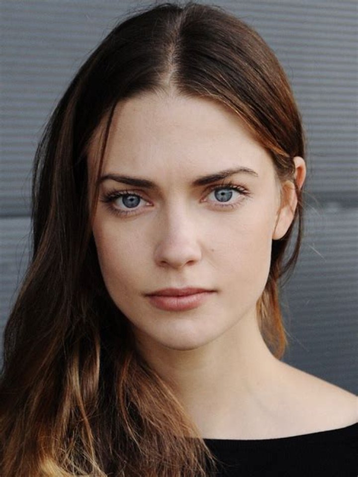 Laura Berlin Height, Weight, Net Worth, Age, Birthday, Wikipedia, Who, Nationality, Biography