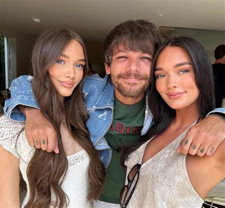 
Meet Zara McDermott Boyfriend Sam Thompson, Family And Net Worth 