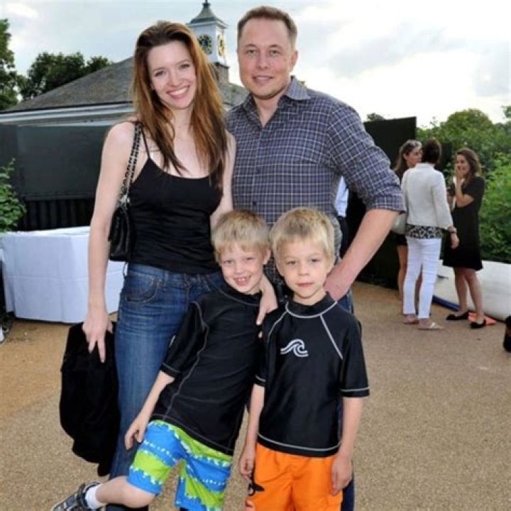 
Who are Errol Musk’s Wife and Children? 
